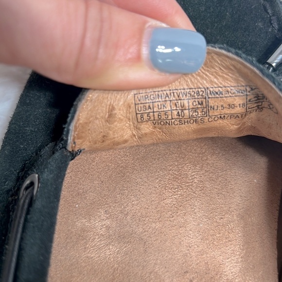 Vionic Black Leather Suede Virginia Loafer size 8.5 - Picture 9 of 11